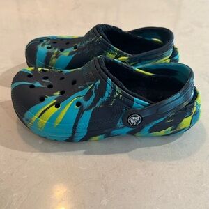 CROCS Lined Marbled Classic Clog Size 2 Kids